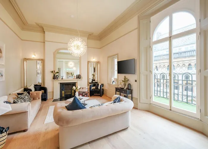 Apartament The Sovereign - 2 Bedroom In By Mint