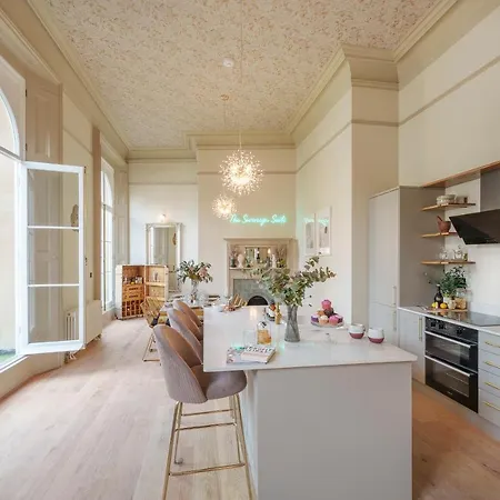 The Sovereign - 2 Bedroom In By Mint * Bristol